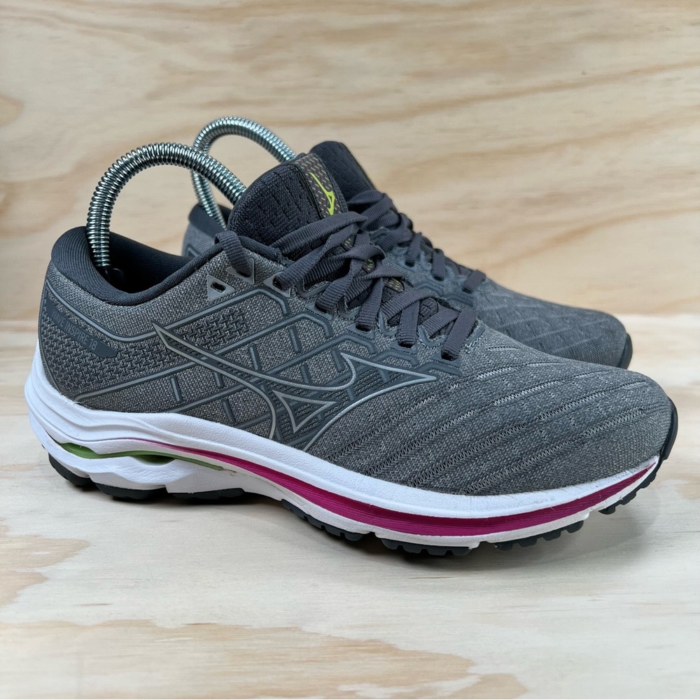 Mizuno Enerzy Wave Inspire 18 Womens Gray Running Athletic Shoes Sneakers Low